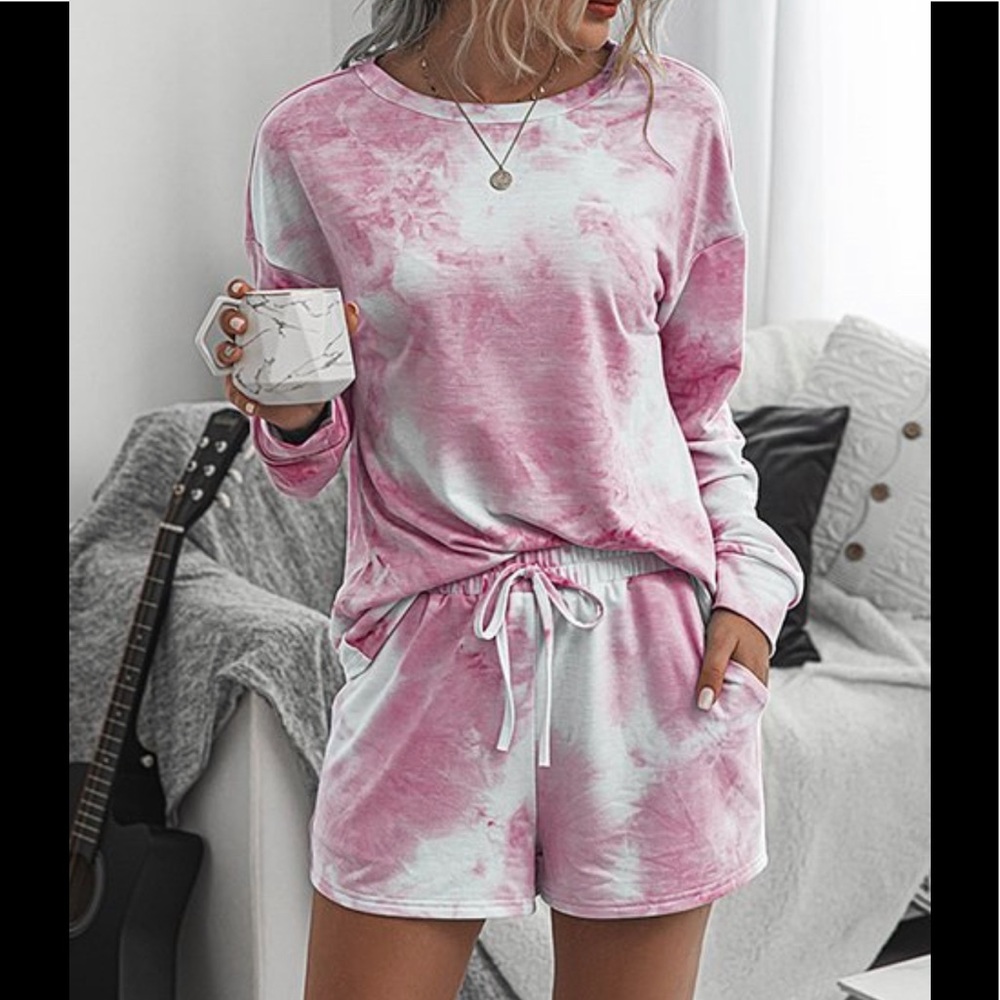 Tie-Dye Sweatshirt & Drawstring Shorts